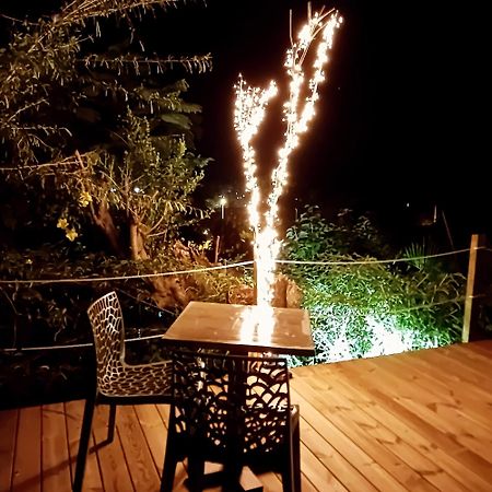 Ali-Nais Location Bed & Breakfast Deshaies Phòng bức ảnh